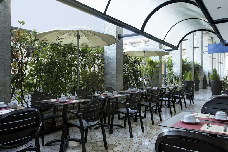 Tritone Hotel