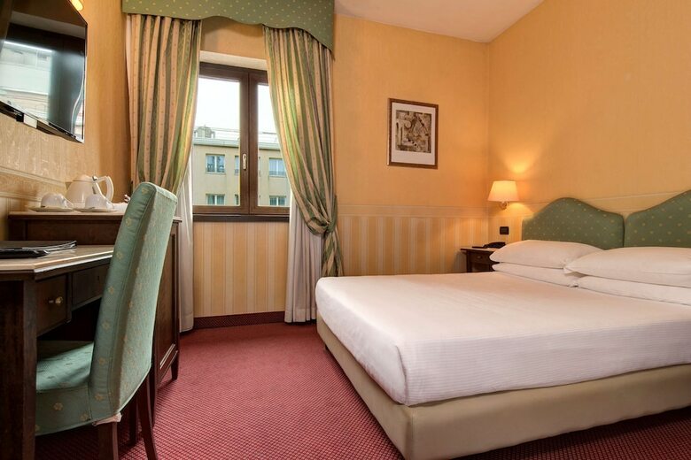 Tritone Hotel