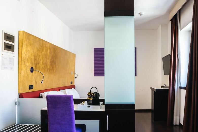 Tritone Hotel