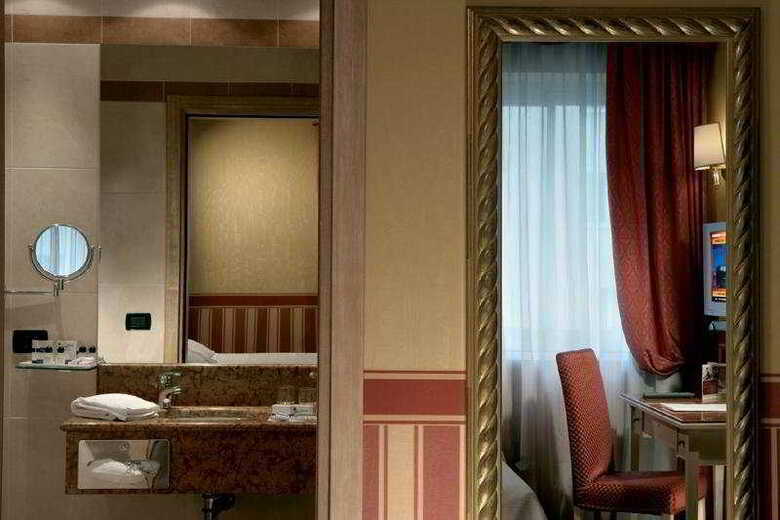 Tritone Hotel