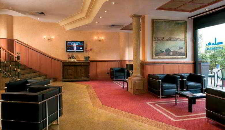 Tritone Hotel