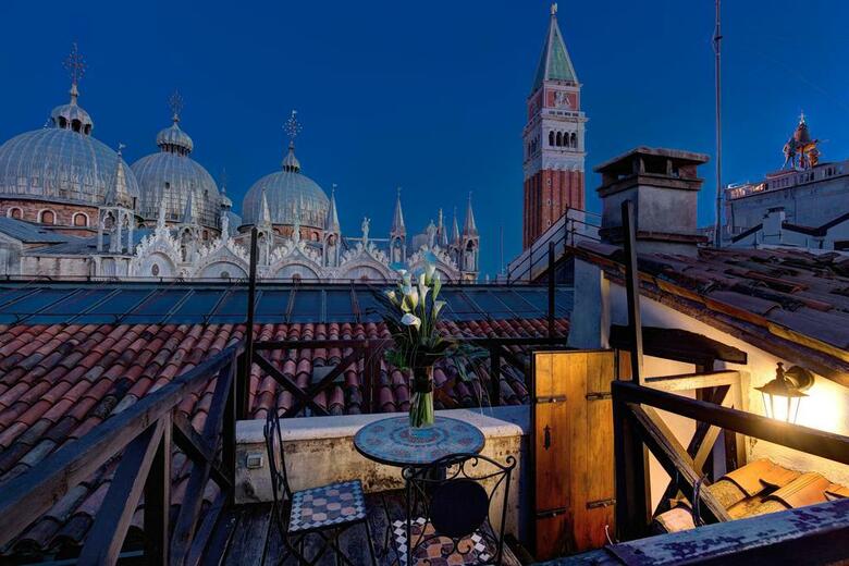 Relais Piazza San Marco Residence