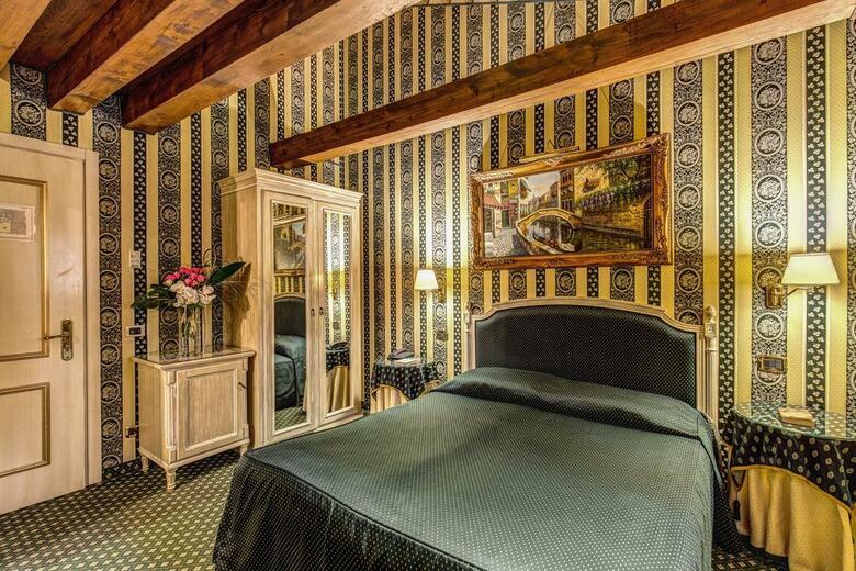 Relais Piazza San Marco Residence