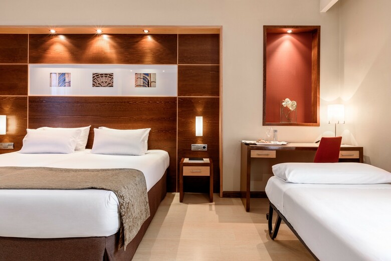 Exe Le�n Hotel