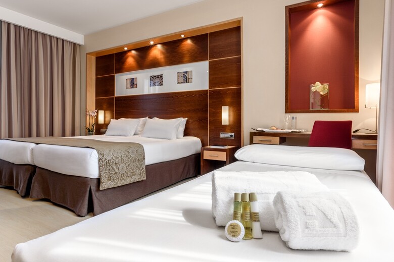 Exe Le�n Hotel
