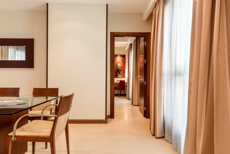 Exe Le�n Hotel