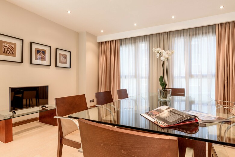 Exe Le�n Hotel