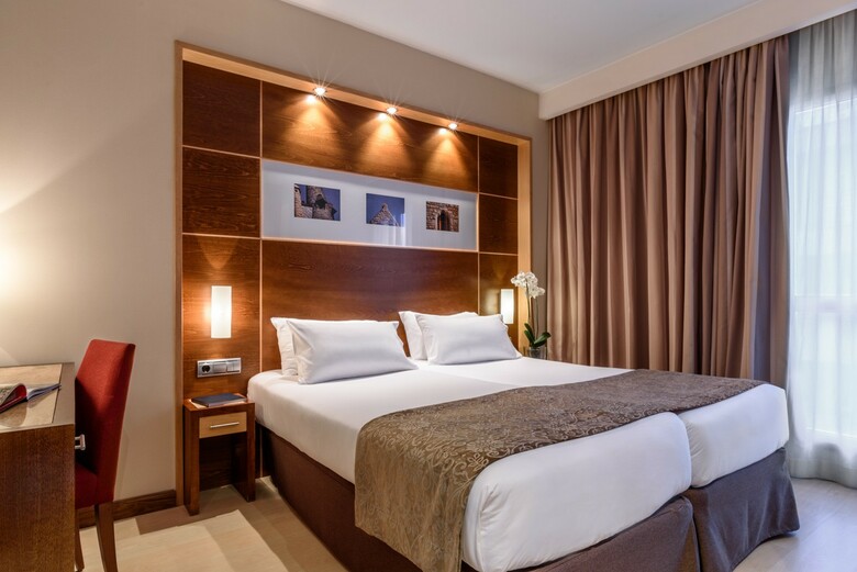 Exe Le�n Hotel