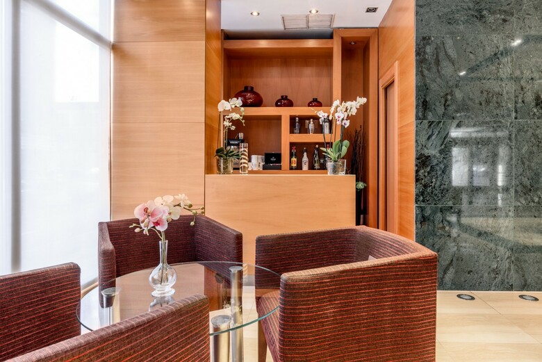 Exe Le�n Hotel