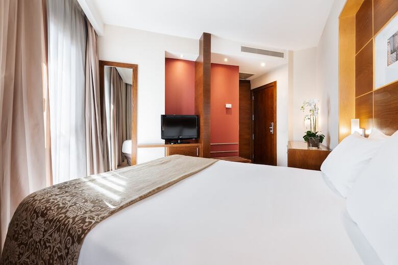 Exe Le�n Hotel