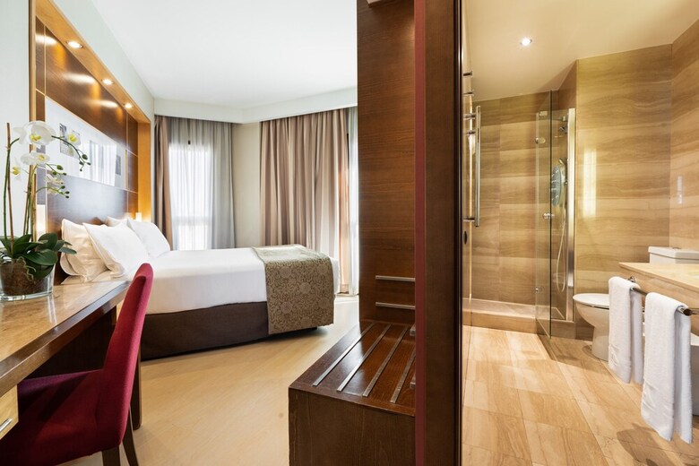 Exe Le�n Hotel