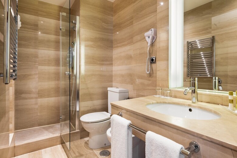 Exe Le�n Hotel