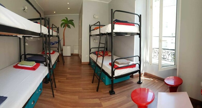 Meyerbeer Beach Hotel