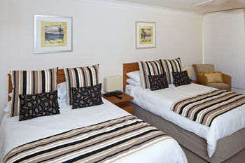 Netanya Noosa Hotel