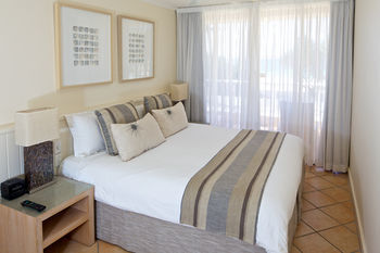 Netanya Noosa Hotel