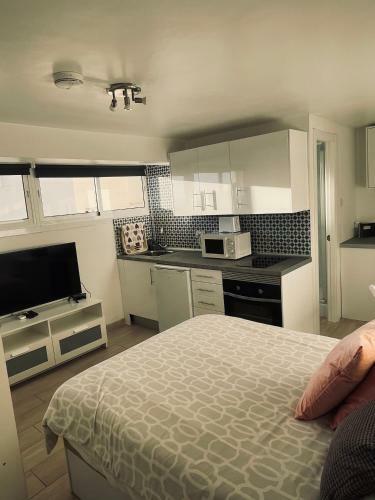 Gardiner?s Road Boutique Studio Apartment