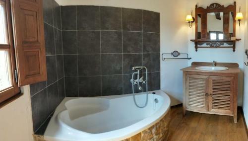 Las Casas De Isu Hotel