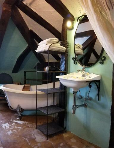 Las Casas De Isu Hotel