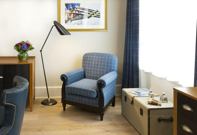 Millennium Baileys Hotel