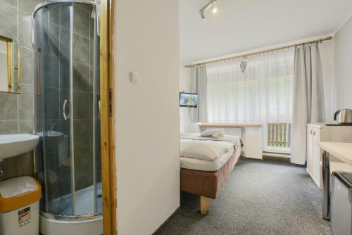 4 Pory Roku Bed & Breakfast