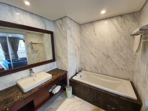 Thaicom Apartment