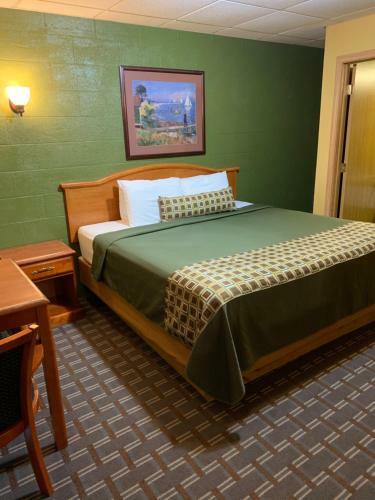 Sleep-ees Inn Motel