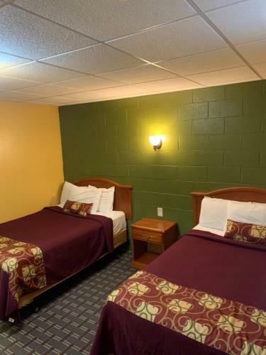 Sleep-ees Inn Motel