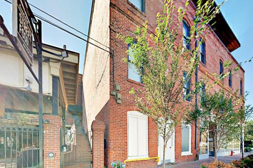 Loft On Congress