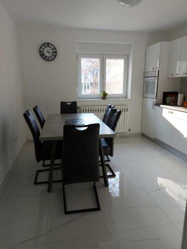 Maris Apartment