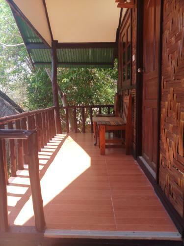 Dusitbungalow Hostel
