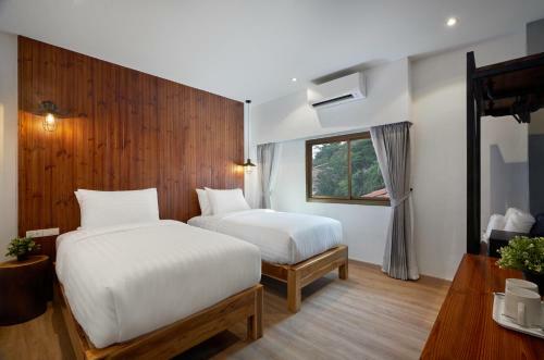 P2 Wood Loft Hotel