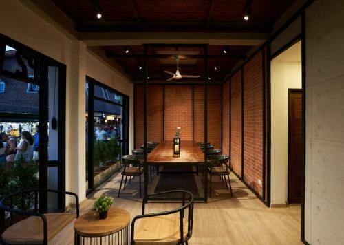 P2 Wood Loft Hotel