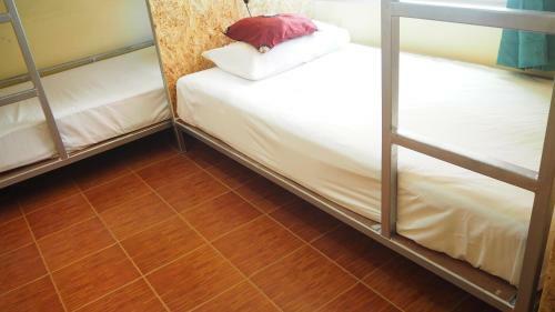 Chaokoh Phi Phi Resort And Dorm Room Hostel
