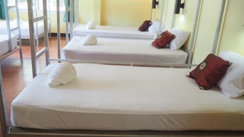 Chaokoh Phi Phi Resort And Dorm Room Hostel