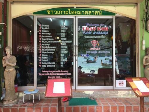 Chaokoh Phi Phi Resort And Dorm Room Hostel