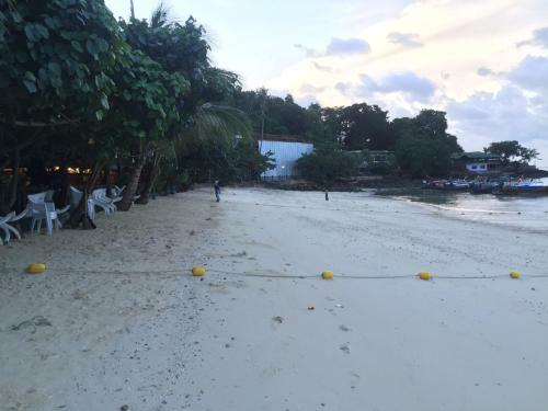Chaokoh Phi Phi Resort And Dorm Room Hostel