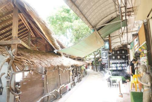 Chaokoh Phi Phi Resort And Dorm Room Hostel