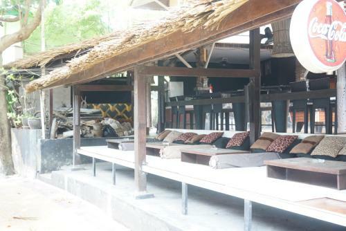 Chaokoh Phi Phi Resort And Dorm Room Hostel