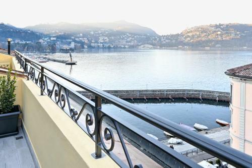 Lakesweetlakecomo Apartment