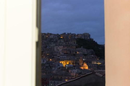 Oikos - Ragusa Ibla Hostel