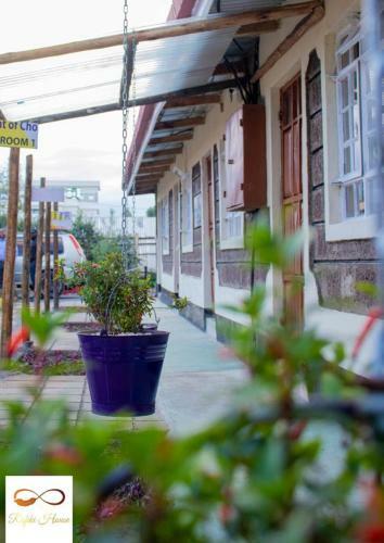 Rafiki House Hotel