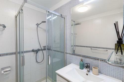 Los Gigantes Cliffs Apartment