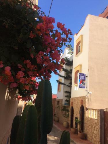 Itrane Guest House Hostel