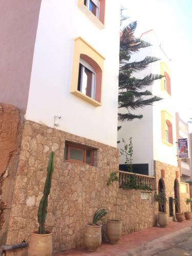 Itrane Guest House Hostel