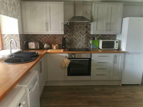 Bracknell Cottage