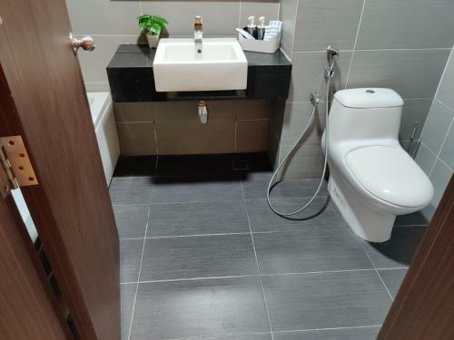 Ksl D'esplanade Studio Apartment 2