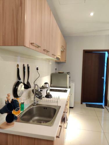 Ksl D'esplanade Studio Apartment 2