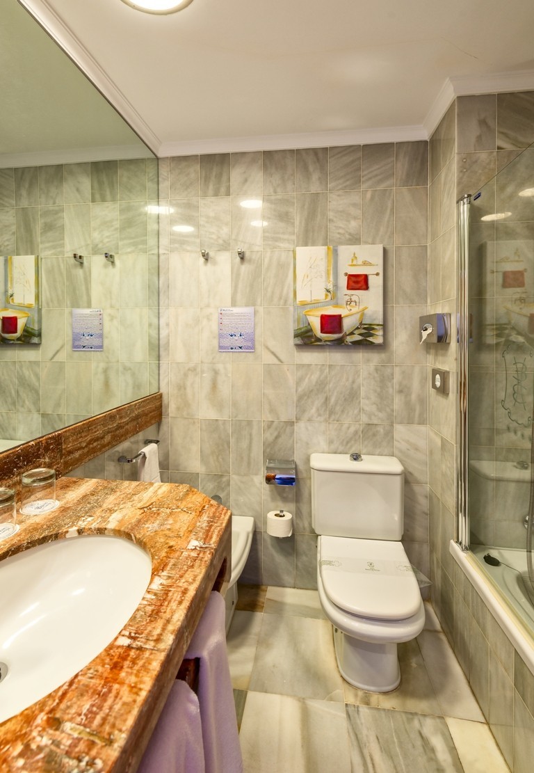 Balc�n De Europa Hotel