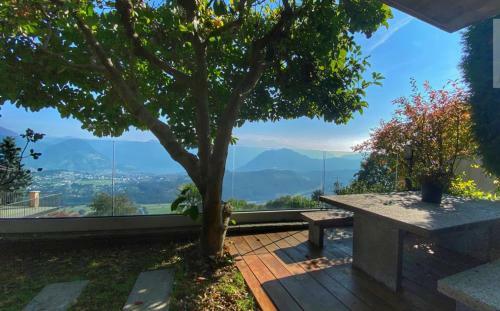 Romantic Suit With Jacuzzi Hostel