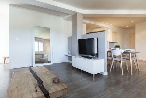 Always Easy - Luna Apartment